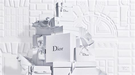 dior client service center.